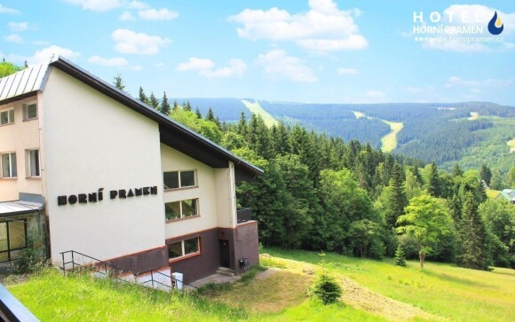 Hotel sa nachádza uprostred nádhernej prírody v Špindlerovom Mlyne