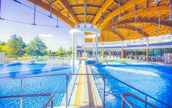 V kúpeľoch Bük môžete leňošiť vnútri aj vonku