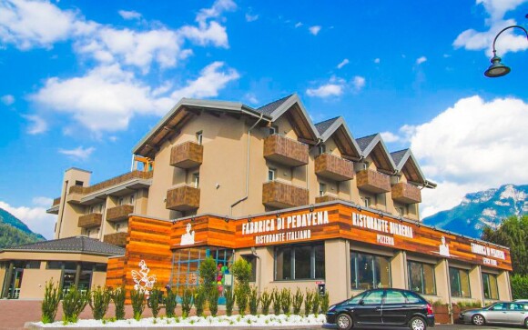 Hotel stojí ve skvělé oblasti