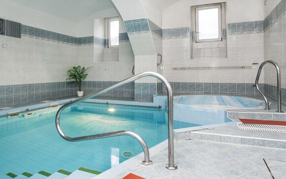 Wellness, bazén, vírivka, Hotel Sevilla ***