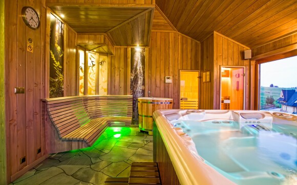 Wellness s vířivkou a saunami Redyk Ski&Relax ***