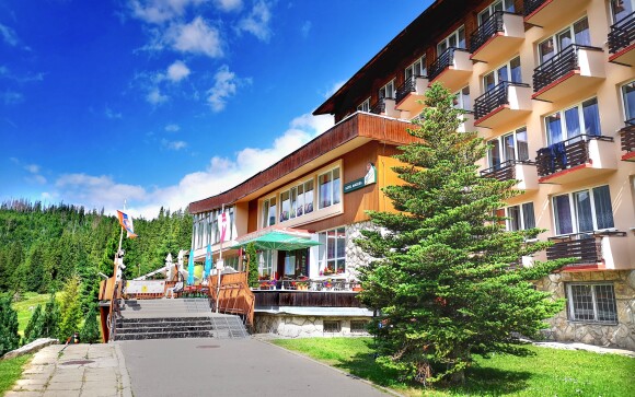 A Hotel Magura a Bélai-havasokban épült