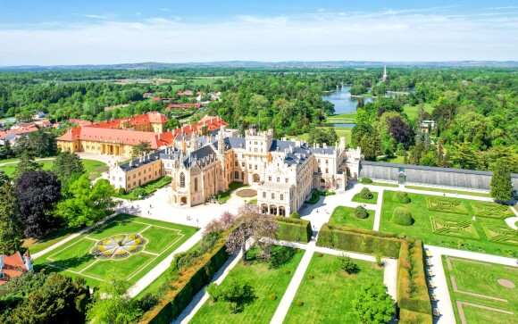Lednicei kastély, Dél-Morvaország