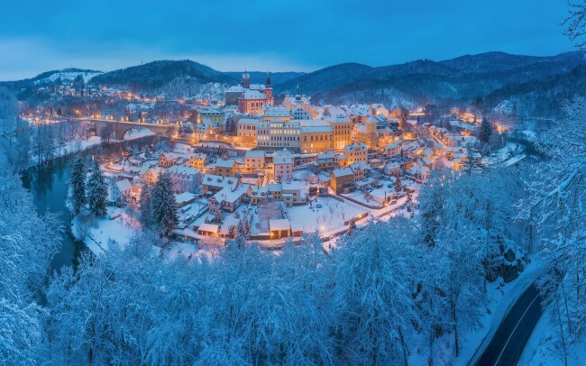 Karlovy Vary v centru se vstupem do muzeí