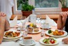 Stôl s jedlom, Hotel Barátság ***, Hajdúszoboszló, Hajdúszoboszló, Maďarsko