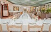 Prostřený stůl, Nyerges Hotel Termál ***, Monor, Maďarsko