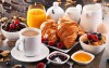 Croissantos reggeli, Onda Blu Resort ****, Manerba del Garda, Olaszország