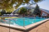 Medence és épület, Hunguest Hotel Béke ****, Hajdúszoboszló, Magyarország