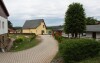 Cesta medzi budovami, Resort Ráj Srbsko ***, Srbsko, Stredné Čechy, Česko