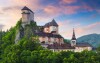 Oravský hrad je nejvýznamnější památkou v okolí