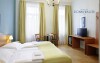 Hotel ponúka ubytovanie v rôzne štylizovaných svetlých izbách