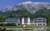 Szállodaépület hegyekkel, Alpenhotel Speckbacher Hof ****, Gnadenwald, Ausztria