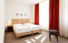 Ubytovaní budete v elegantných hotelových izbách