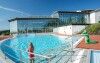 Venkovní bazén v Aqua Worldu IFA Schöneck Hotel & Ferienpark