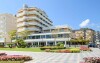 Hotel Caesar **** cez ulicu od pláže, Jadranské more