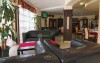 Interiér, posedenie pri recepcii, Hotel Kitty, Miskolc Tapol