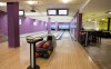 Přijďte za perfektní zábavou do bowlingového baru v hotelu