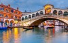 Benátky vás uchvátia svojimi malými uličkami a mostami