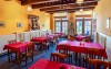 Reštaurácia, polpenzia, Hotel Weiss, Lechovice, južná Morava