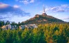 Majestátní Ještěd se nachází jen 5 km od hotelu