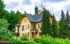 Vládní vila Luhačovice stojí přímo u lázeňského parku