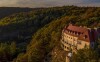 V blízkosti hotelu leží zámek Przegorzały