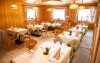 Restaurace, Almhotel Bergerhof, Sarntal, Itálie