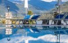 Bazén s lehátky, Parco San Marco Hotels & Beach Resort ****, Cima di Porlezza (CO), Itálie