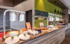Snídaňový bufet, Park Inn by Radisson Neumarkt ****, Neumarkt, Německo