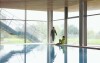 Beltéri medence, Therme Wien, Bécs, Ausztria