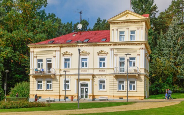 Budova, Lázeňský dům Mánes, Konstantinovy Lázně