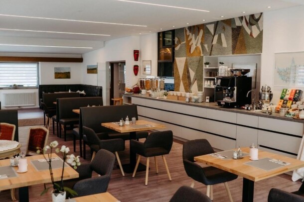 Hotelová reštaurácia, Parkhotel Zur Linde ****, Schlanders