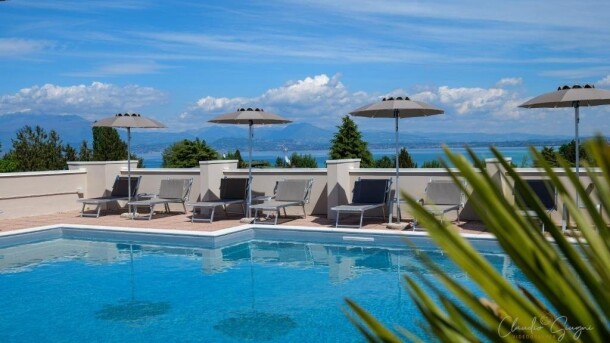 Bazén, Hotel Alfieri ***,  Sirmione, Itálie 