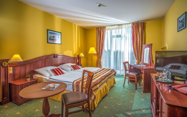 Pokoj Standard s výhledem na hrad, Hotel Kapitány ****