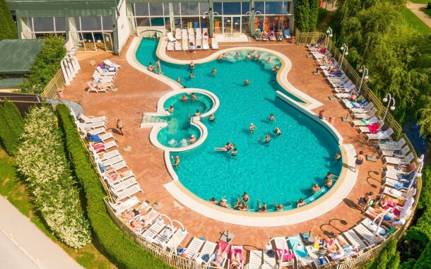 Medencék, Terme Topolšica - Hotel Vesna, Szlovénia