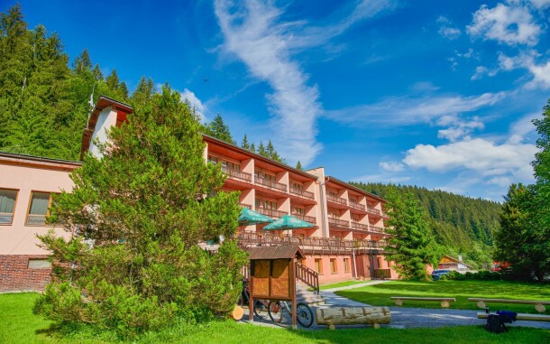 Hotel Podjavorník **, Slovensko