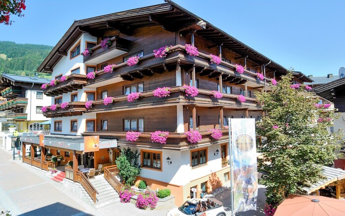 Hotel eva,VILLAGE ****