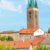A Szentlélek temploma és tornya Telčben