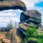 Broumov sziklafalainak kőkapuja