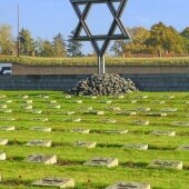 Terezíni emlékmű