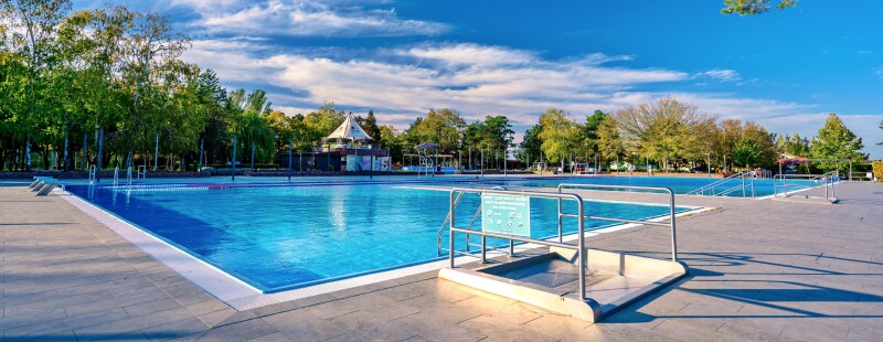 <em> Dunajská Streda </em> - kde termály liečia aj rozmaznávajú