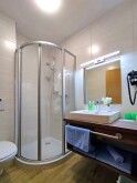 Kétágyas szoba Standard, Hotel Wasserfall ***, Fusch a. d. Glocknerstraße, Ausztria