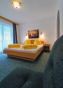Kétágyas szoba Standard, Hotel Wasserfall ***, Fusch a. d. Glocknerstraße, Ausztria