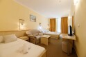 Classic háromágyas szoba erkéllyel, Hotel Adria ***, Biograd na Moru