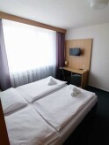 Izba Standard s druhou spálňou a výhľadom do údolia 3+0, Horský Hotel Jelenovská ***