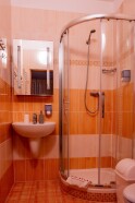  Dvoulůžkový pokoj deluxe s manželskou postelí a přistýlkou, Hotel Praga, Karlovy Vary