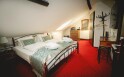 304 Pokoj v podkroví, Zámek Wichterle – Hotel a pivní lázně ****