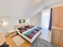 Emeleti kétágyas szoba terasszal, Duna Beach Apartman, Kimle, Magyarország