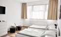 Sedmilůžkový apartmán, vedlejší budova Garni, Hotel Orlík **