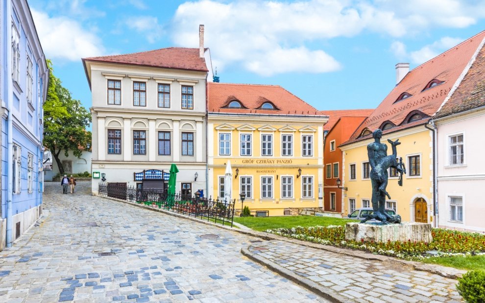 Györ je krásne historicke mesto